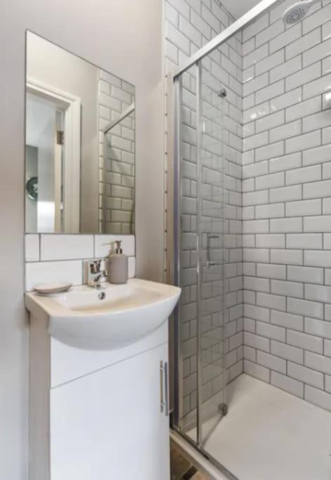 Private Cosy Studio - A1 Location Apartment Dublin Exterior foto