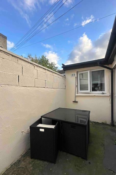 Private Cosy Studio - A1 Location Apartment Dublin Exterior foto